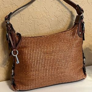Vintage Fossil woven straw and leather shoulder bag